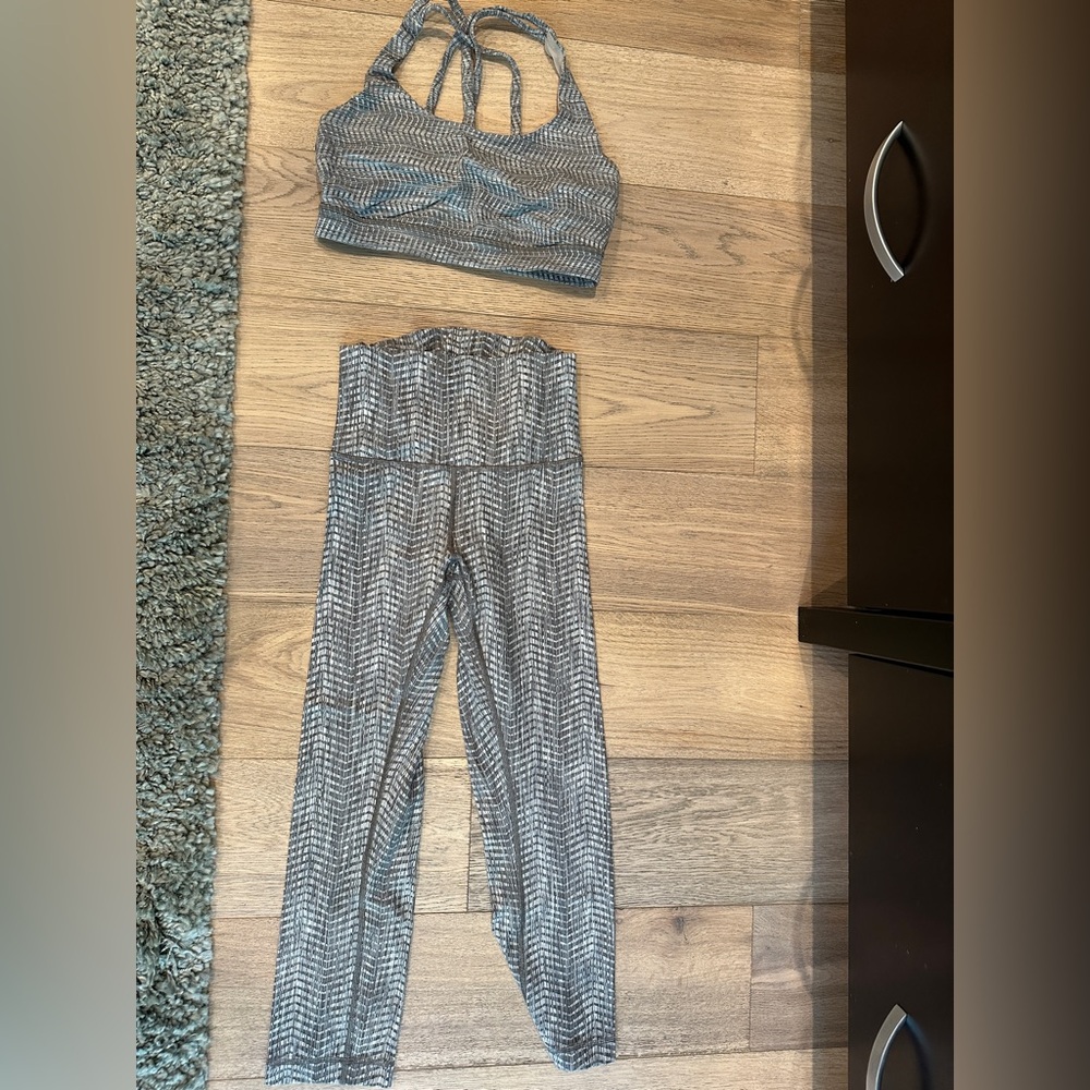 Lululemon Align High Rise 25” size 4 + Bra Top in Small Set